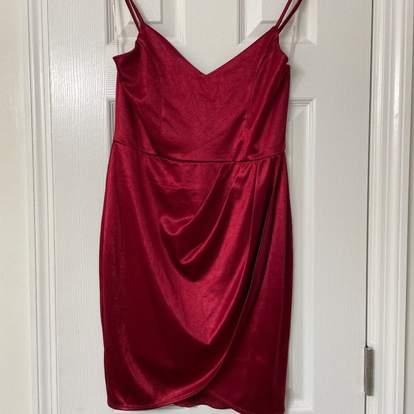 Women’s red satin mini dress medium - Picture 1 of 5